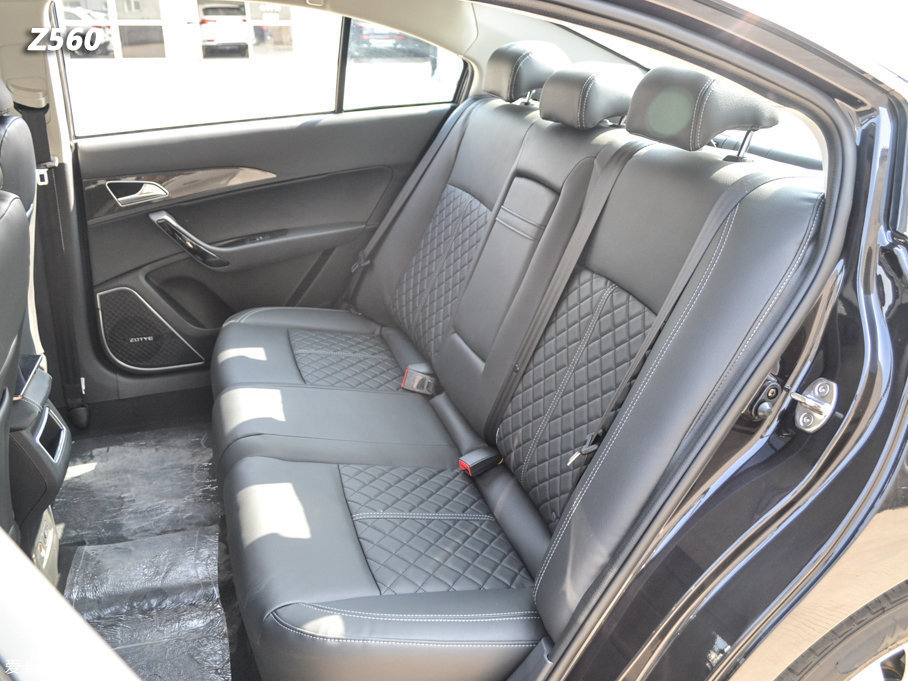 10萬級國產(chǎn)中型車對比