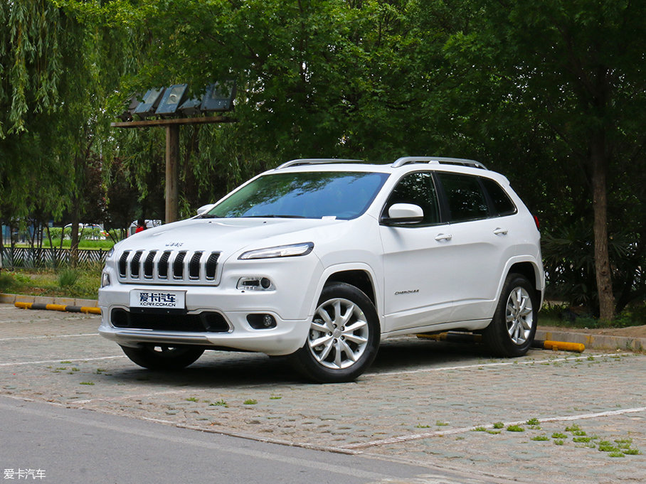 愛卡實拍2017款自由光