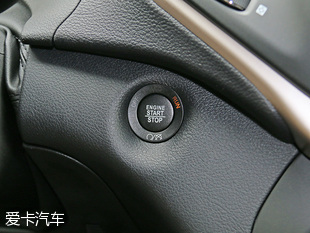 愛(ài)卡實(shí)拍2017款自由光