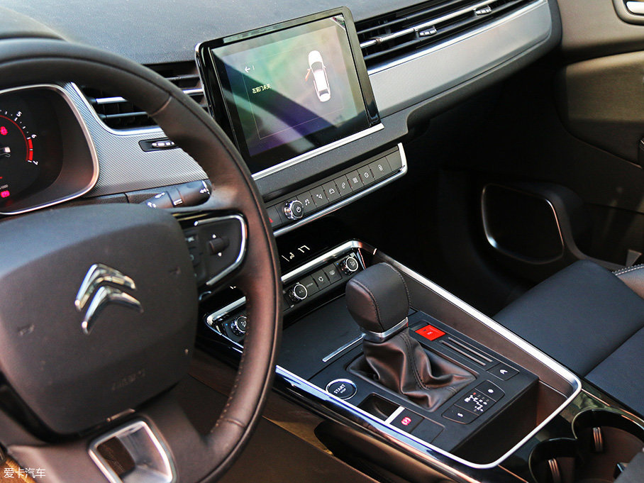 實拍東風雪鐵龍新款C5