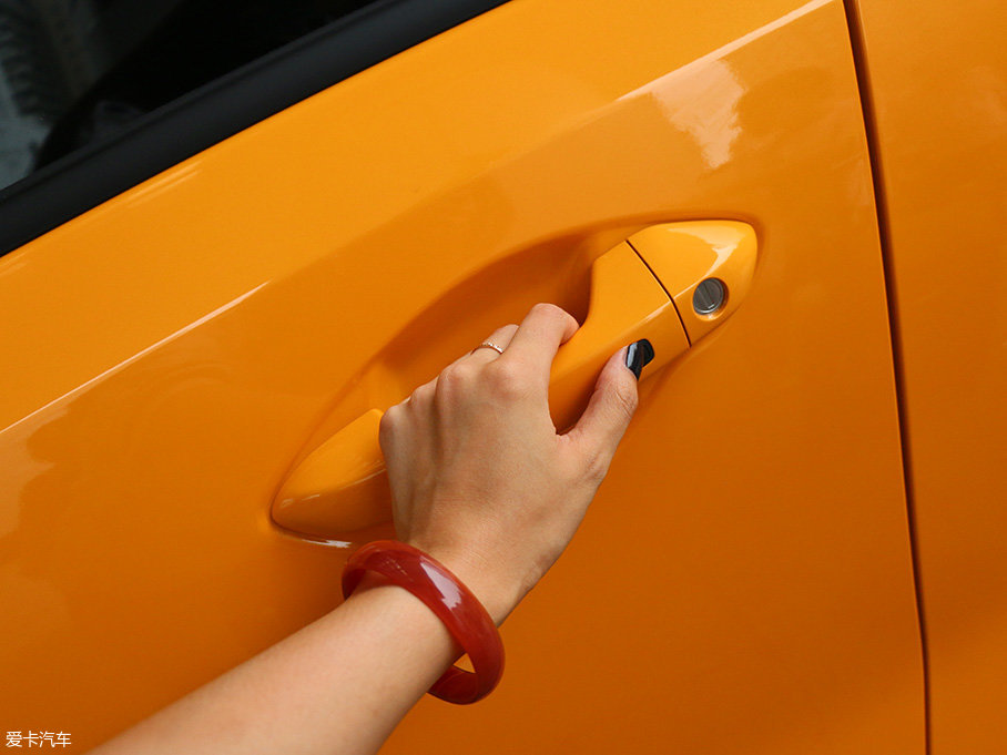 實拍東風風神AX4