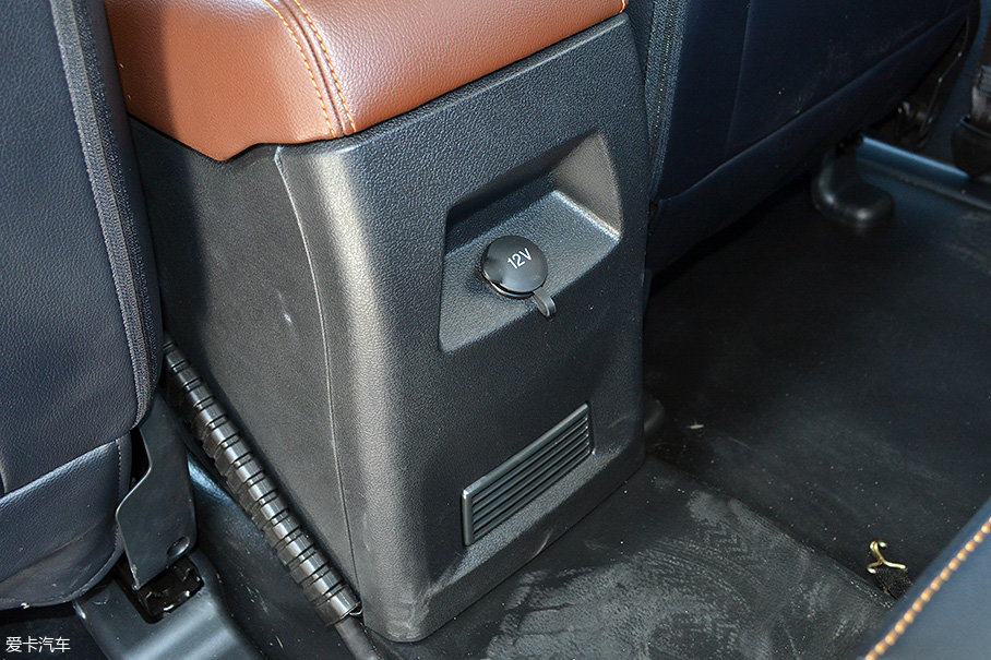 愛卡實(shí)拍全新江鈴域虎