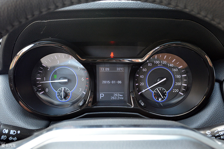 愛卡實拍全新江鈴域虎