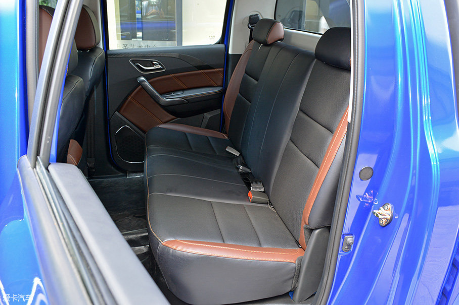 愛卡實(shí)拍全新江鈴域虎