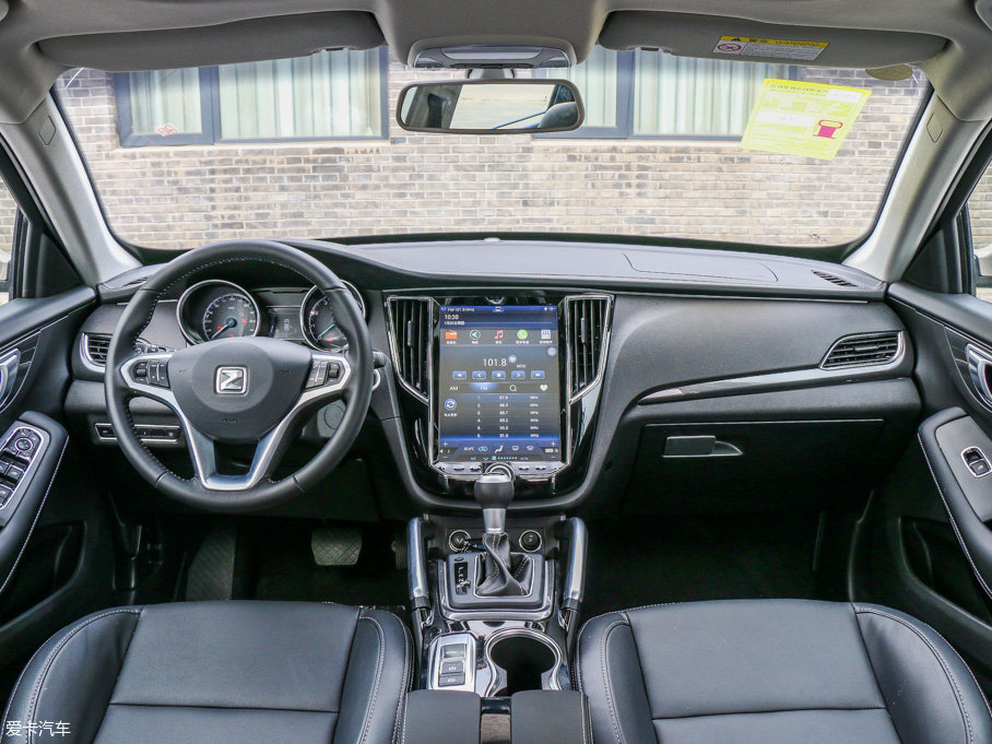 實拍眾泰新款SR7