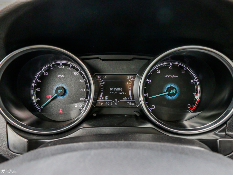 實拍眾泰新款SR7