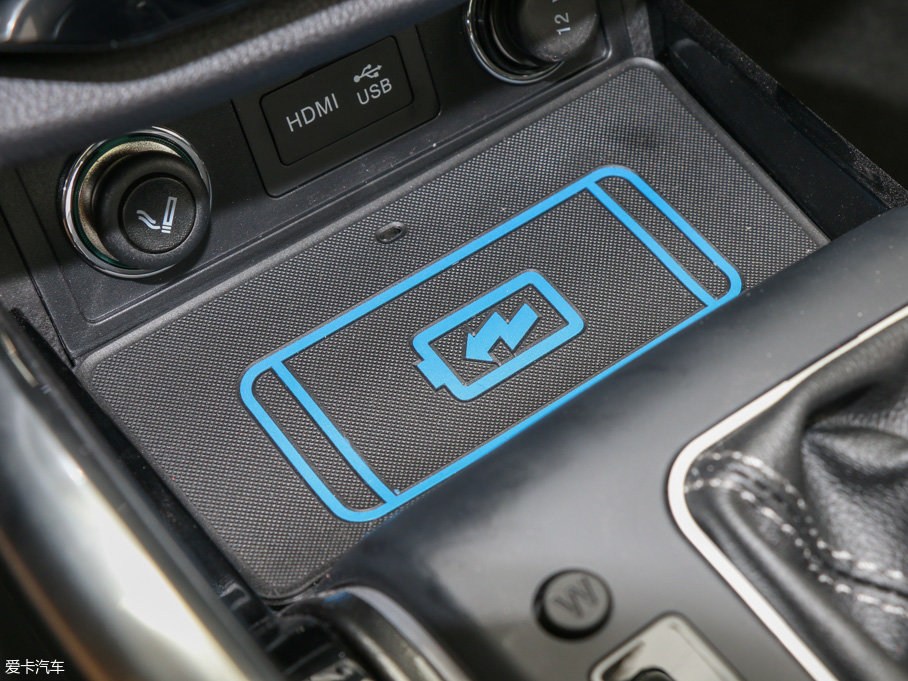 實拍眾泰新款SR7