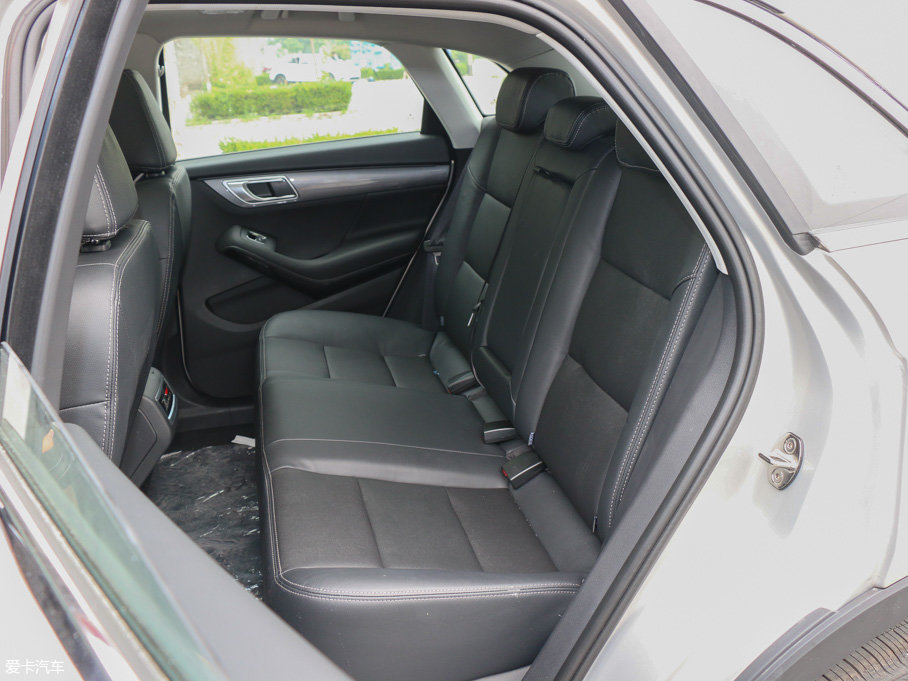 實拍眾泰新款SR7