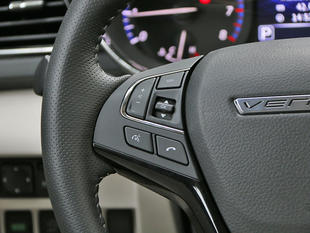 愛卡實拍東風啟辰D60