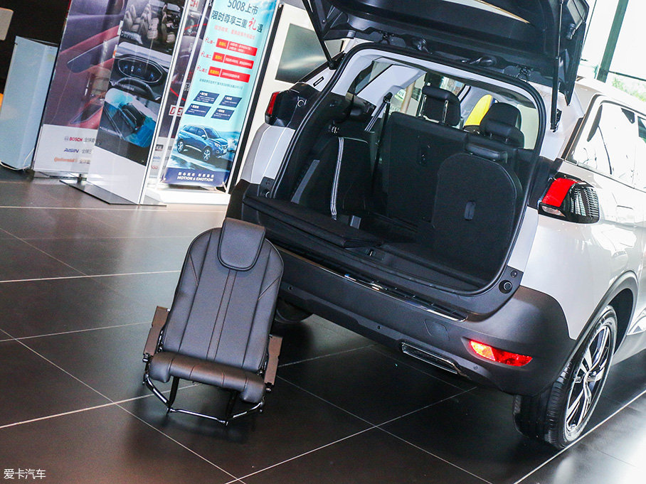 選車姐妹淘 如何幫老爸選一輛七座SUV