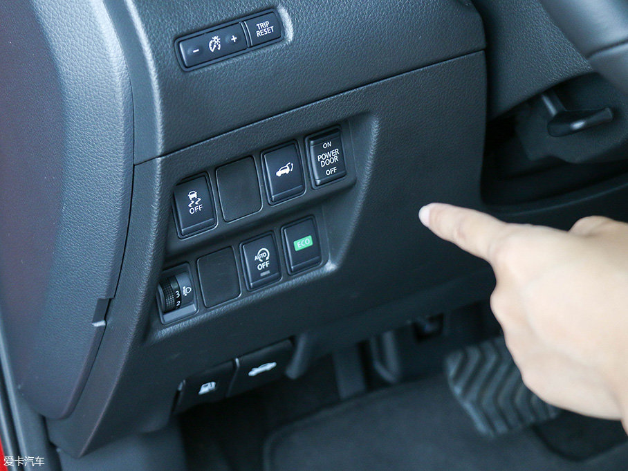 選車姐妹淘 如何幫老爸選一輛七座SUV