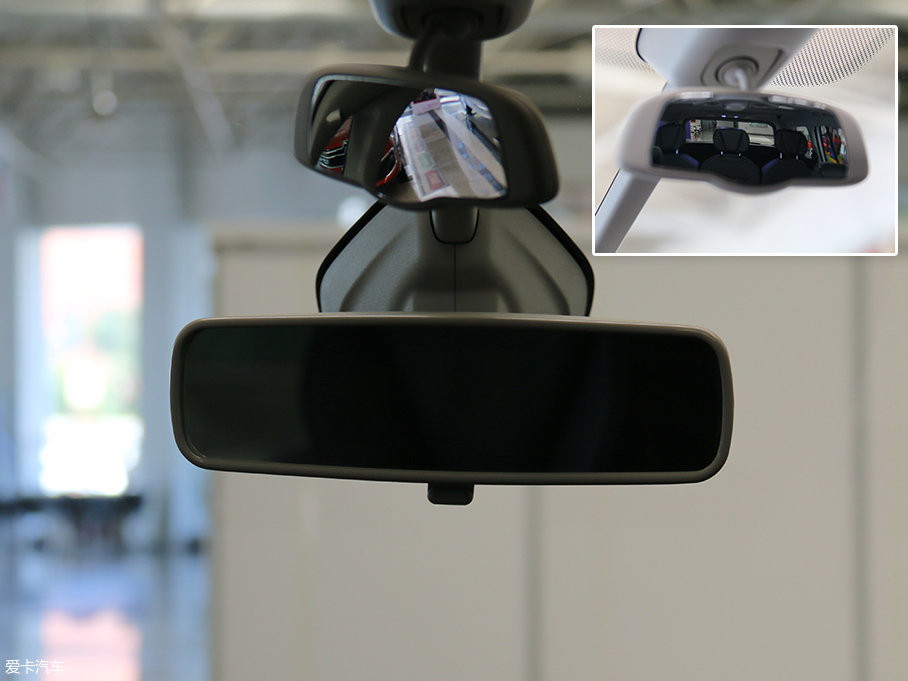 實(shí)拍雪鐵龍C4 Picasso