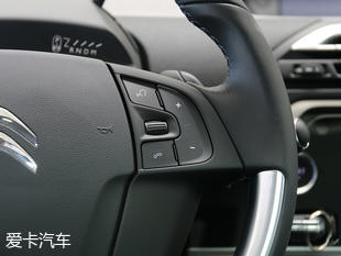 實(shí)拍雪鐵龍C4 Picasso