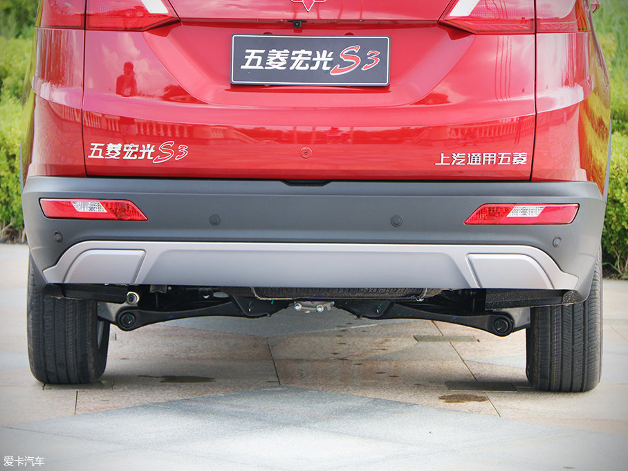 愛卡實(shí)拍五菱宏光S3