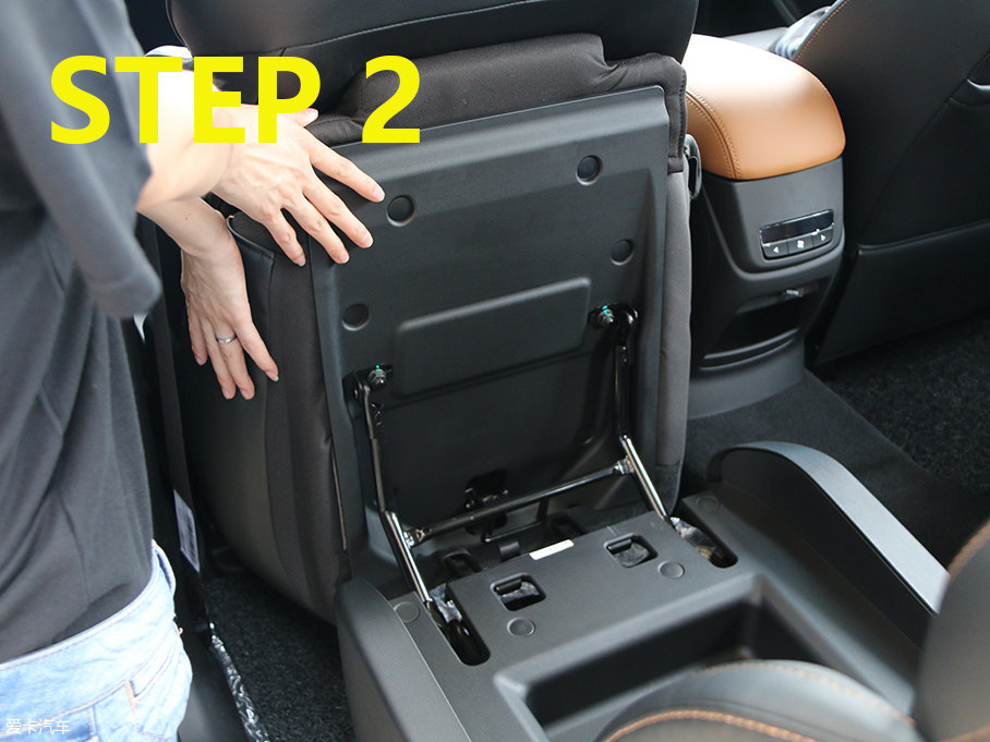 愛卡實拍五菱宏光S3