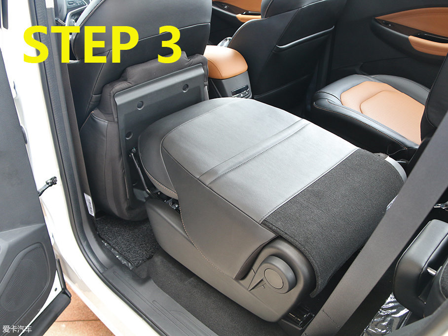 愛卡實拍五菱宏光S3