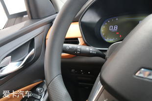 愛卡實拍五菱宏光S3