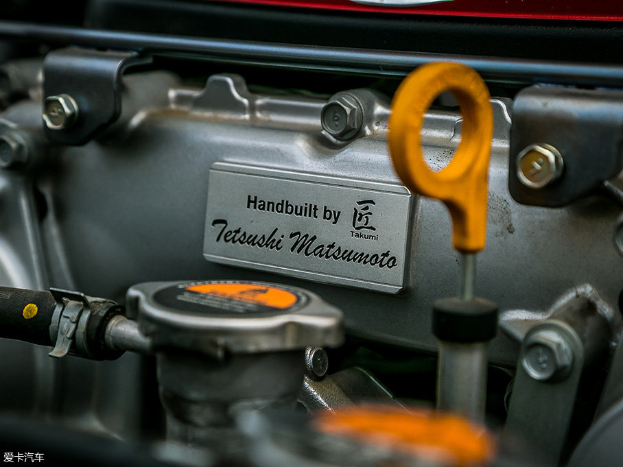 御姐約豪車 雨中的低調戰神GTR nismo