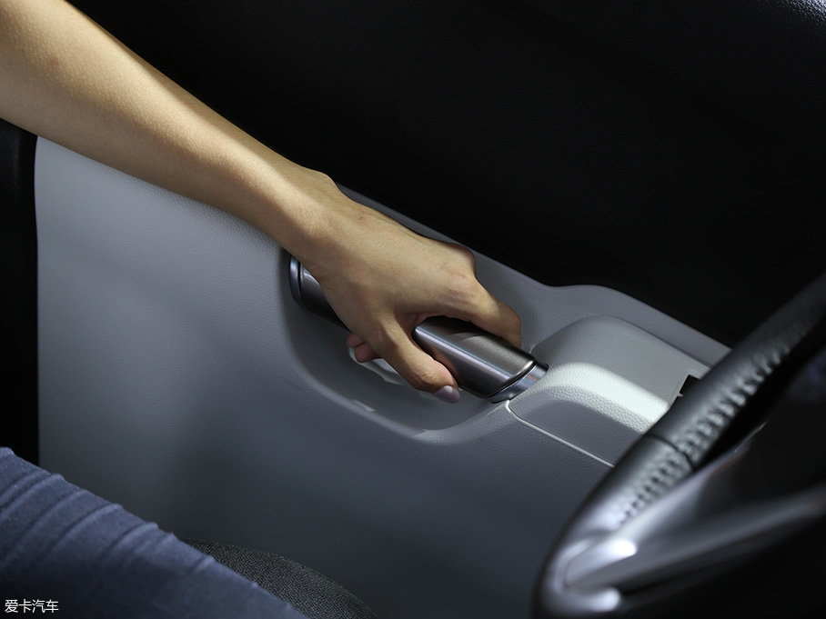 給她一個(gè)自由 成都車展之七夕購車指南