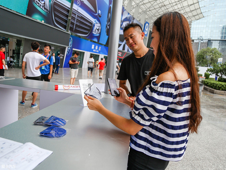 給她一個自由 成都車展之七夕購車指南