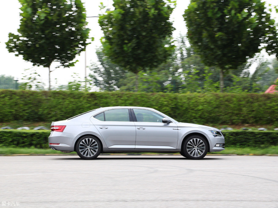 中型車橫評(píng)測(cè)試篇