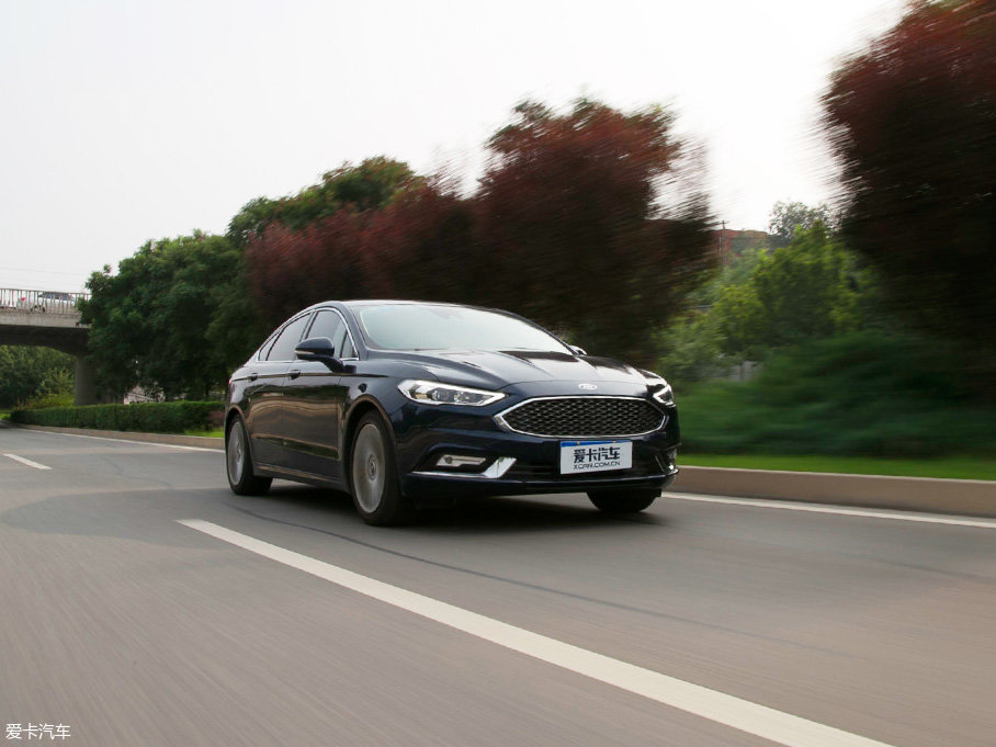 中型車橫評測試篇