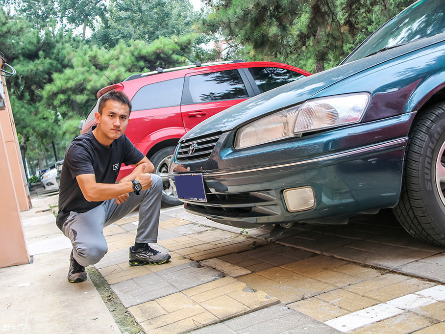 教師節搗蛋 學渣重返校園探秘老師座駕