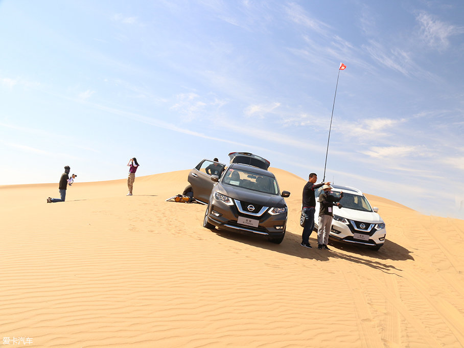 奇駿勇闖沙漠無人區(qū)