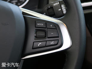 實(shí)拍新款華晨寶馬X1