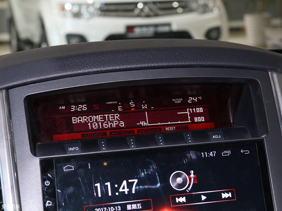 愛卡實拍進口三菱帕杰羅