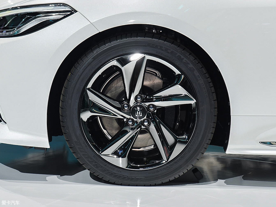 皇冠概念車靜評(píng)