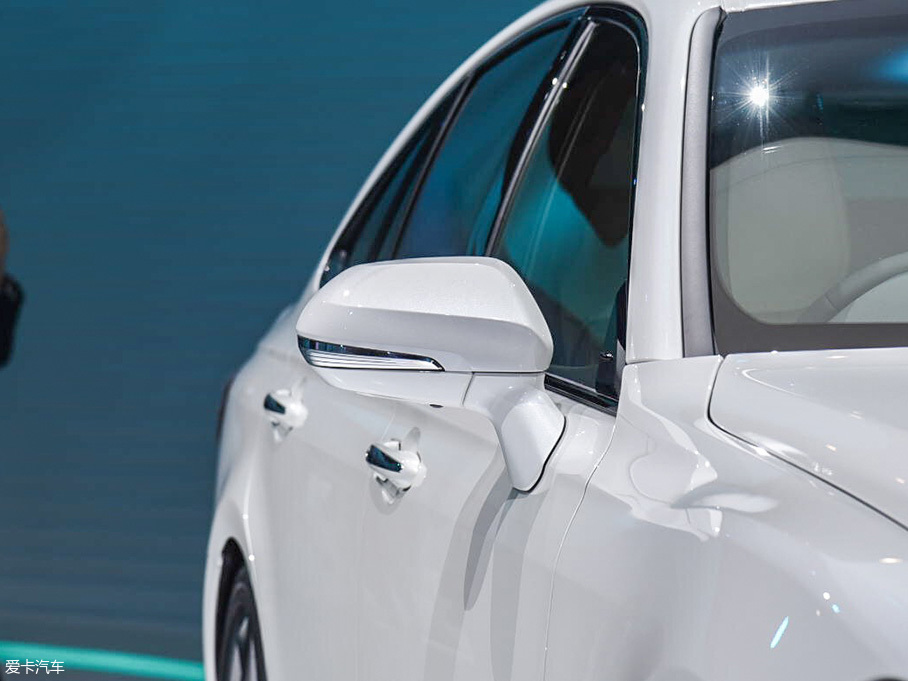 皇冠概念車靜評(píng)