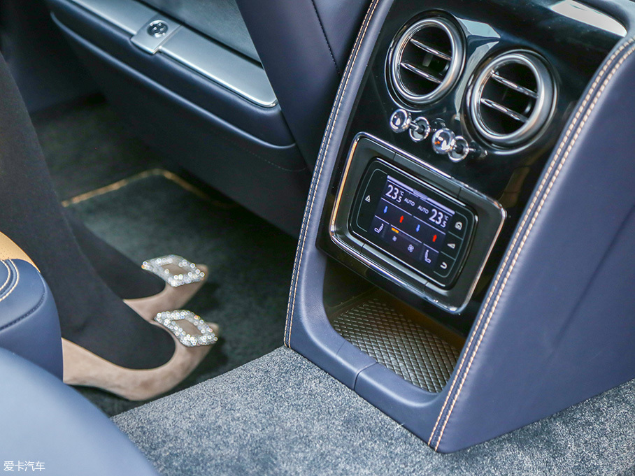 醉倒在飛馳的“溫柔鄉”