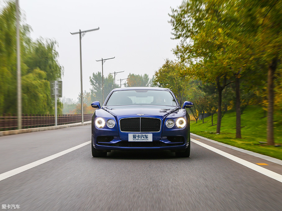 醉倒在飛馳的“溫柔鄉”