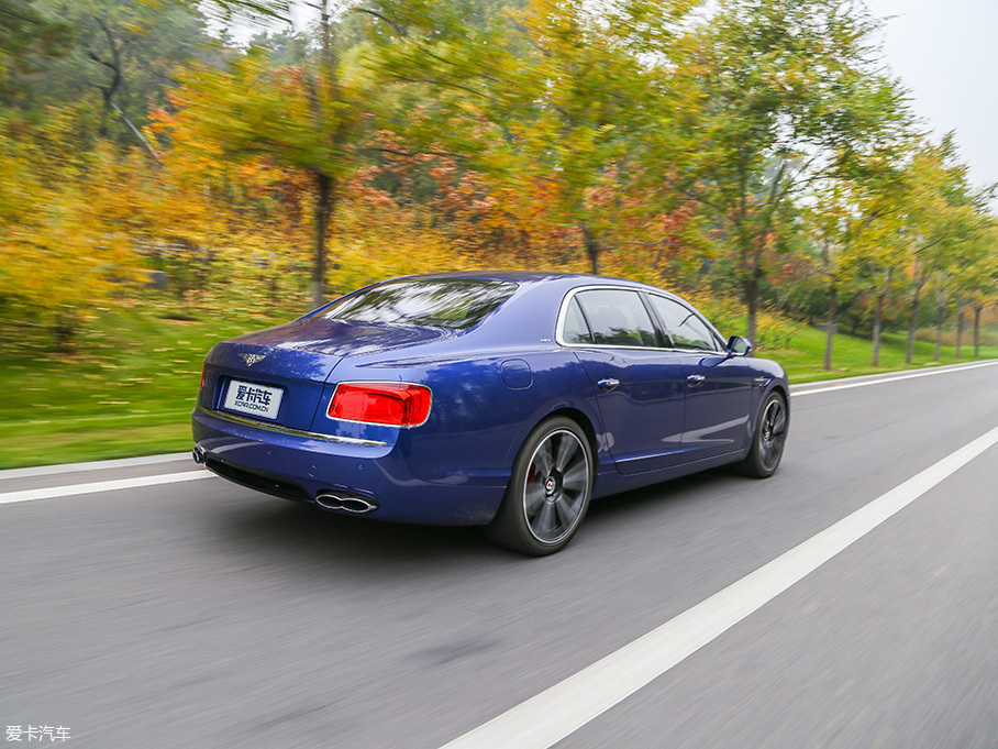 醉倒在飛馳的“溫柔鄉”