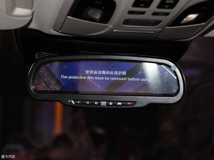 实拍WEY P8