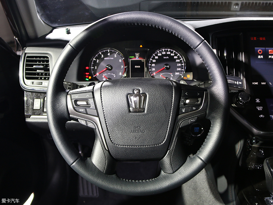 愛卡拍2018款一汽豐田皇冠