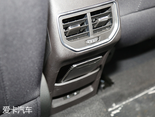 愛卡實拍瑞虎5X