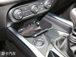 愛卡實拍瑞虎5X