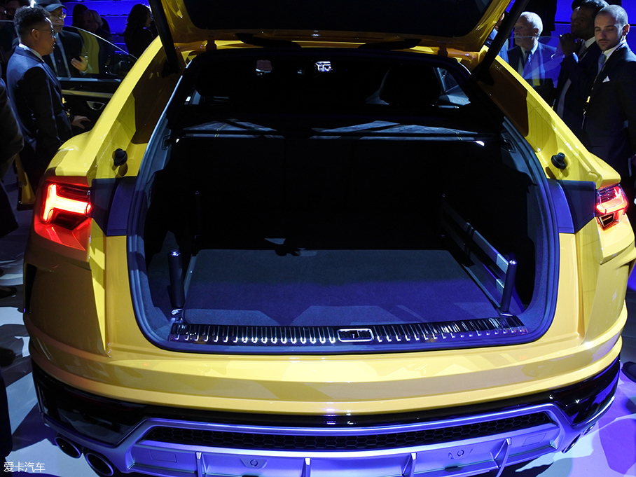 蘭博基尼Urus首發實拍