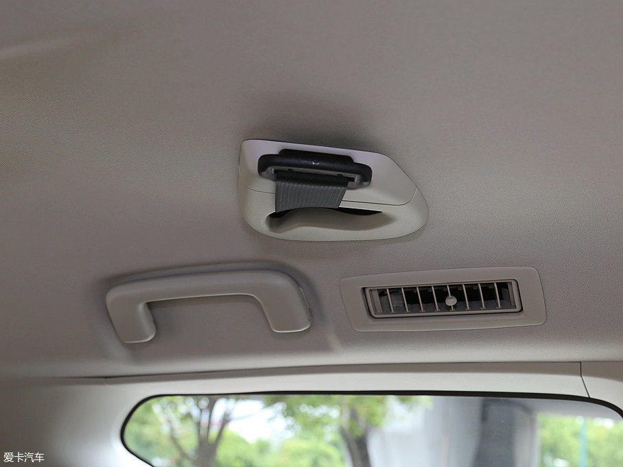 實(shí)拍全新帕杰羅