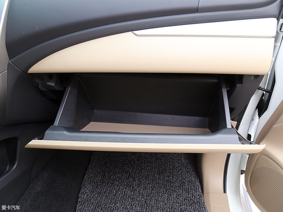 實(shí)拍全新帕杰羅