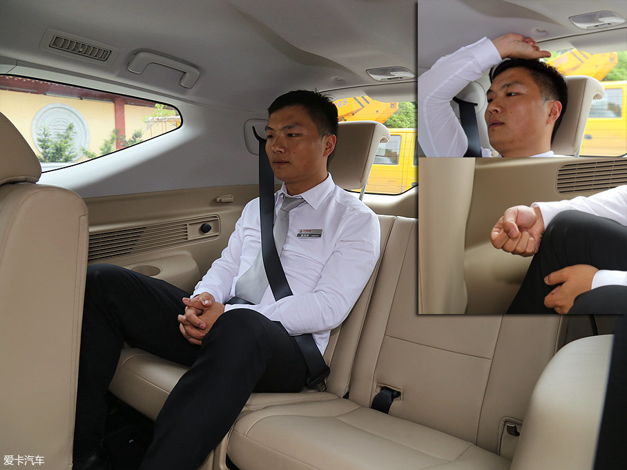 實(shí)拍全新帕杰羅