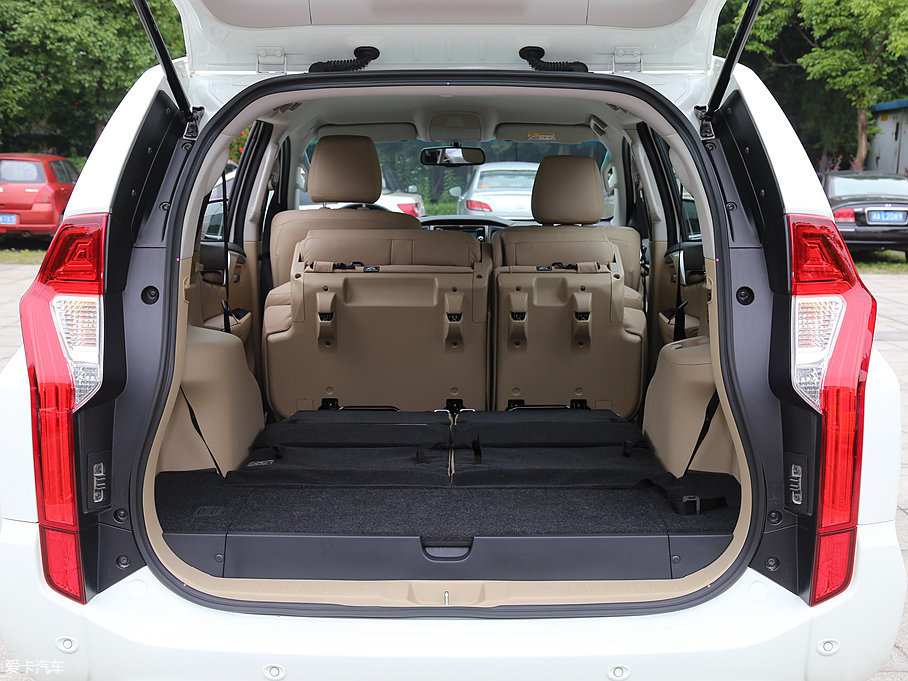 實(shí)拍全新帕杰羅