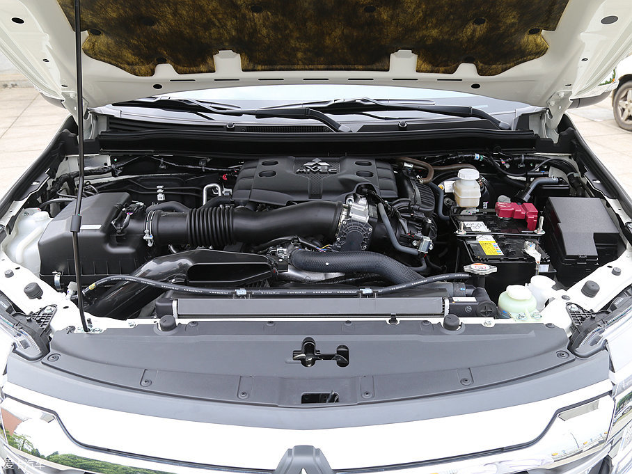 實(shí)拍全新帕杰羅