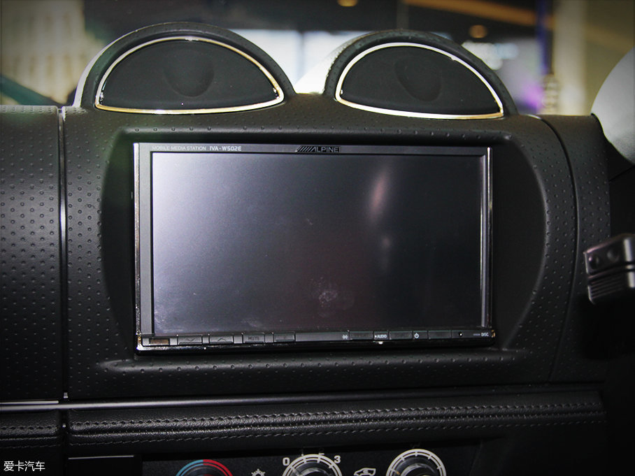 跑車的光纖時代  實拍Tesla Roadster