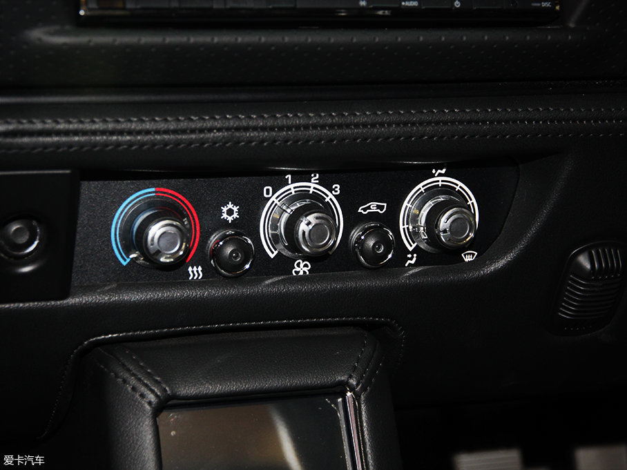 跑車的光纖時代  實拍Tesla Roadster