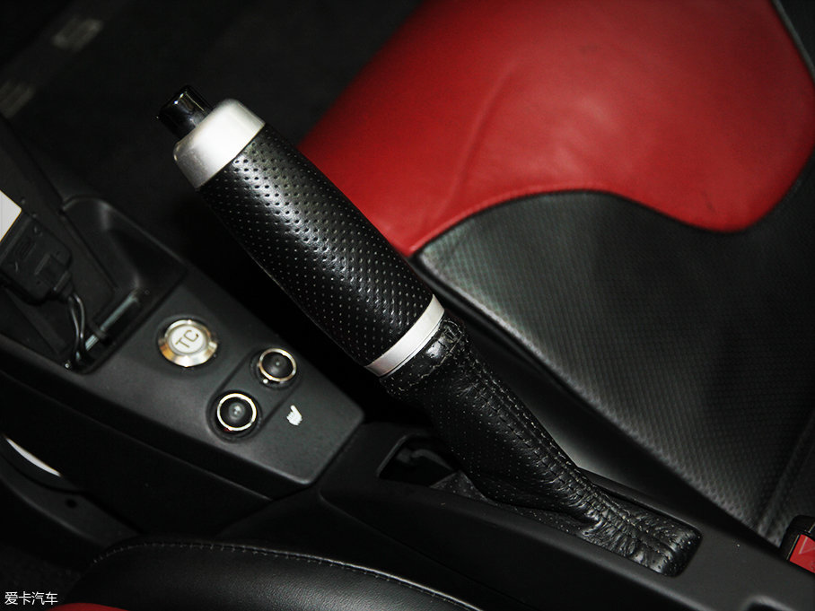 跑車的光纖時代  實拍Tesla Roadster