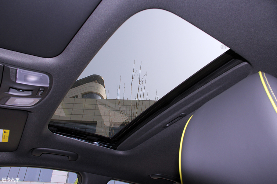 北京現代2018款昂希諾