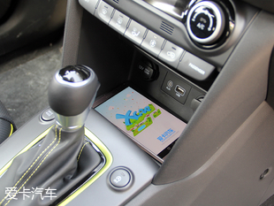 北京現代2018款昂希諾